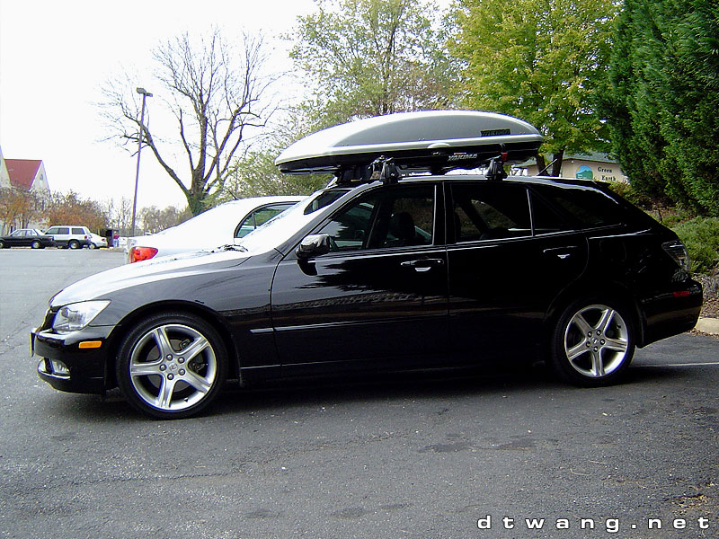 Illustration for article titled Ski/Bike/Outdooring Roof Rack AestheticĀ